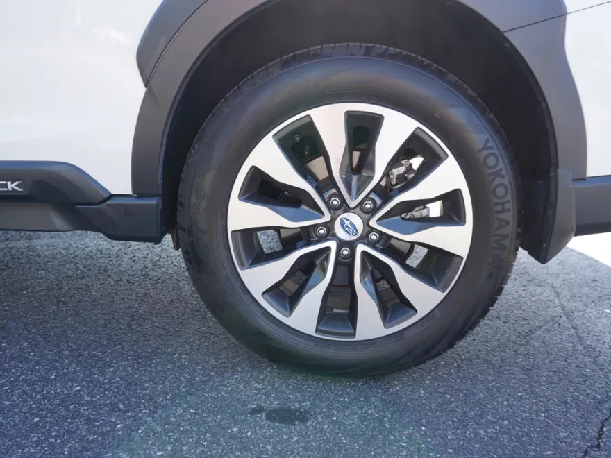 2024 Subaru Outback Limited XT photo 1
