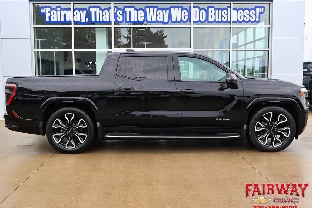 2025 Gmc Sierra EV Denali photo 1