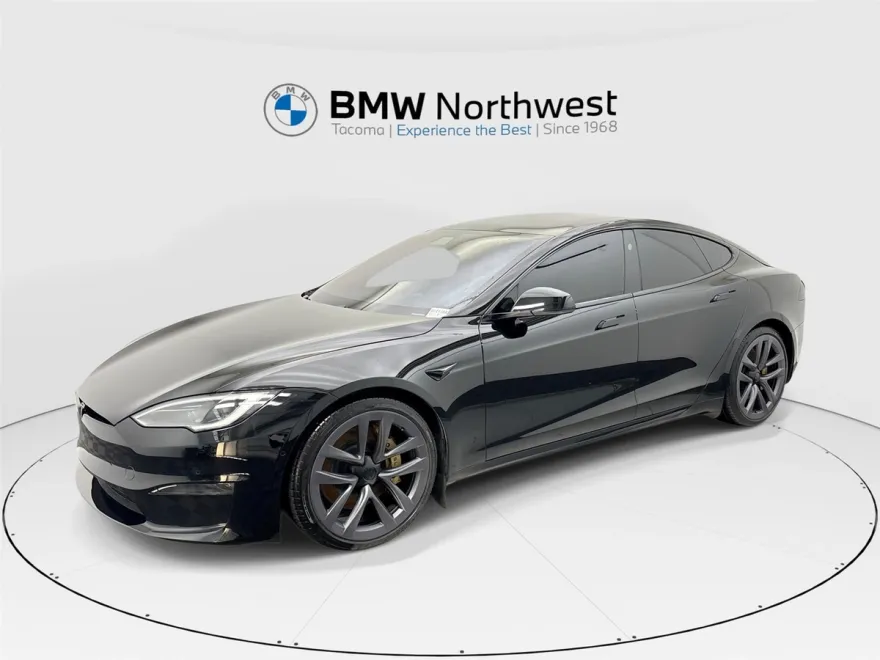 2022 Tesla Model S photo 1