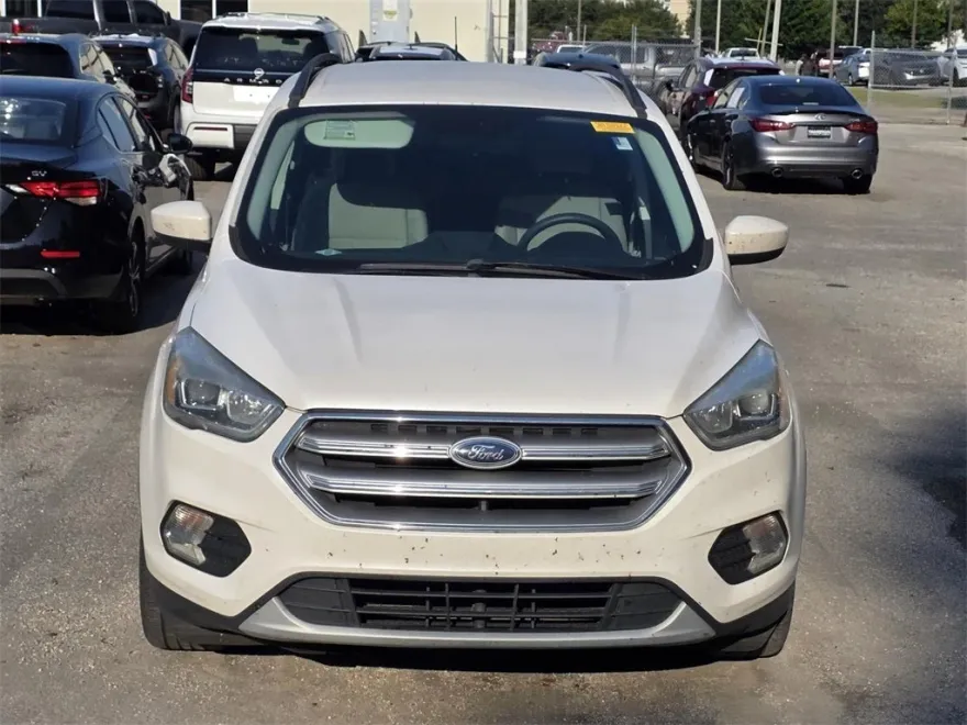 2017 Ford Escape SE photo 1