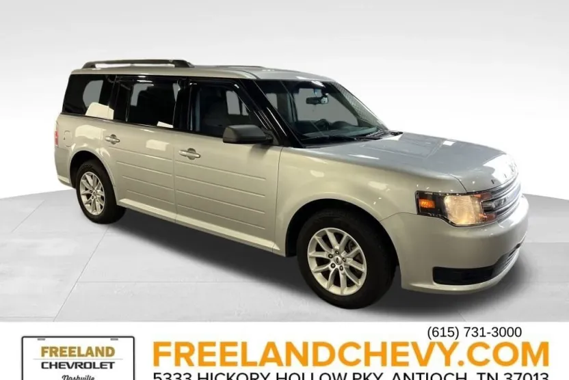 2017 Ford Flex SE photo 1