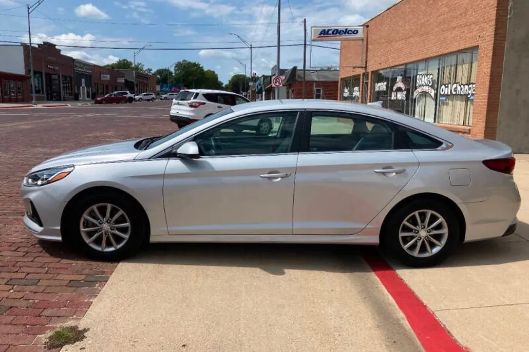2019 Hyundai Sonata Eco photo 1