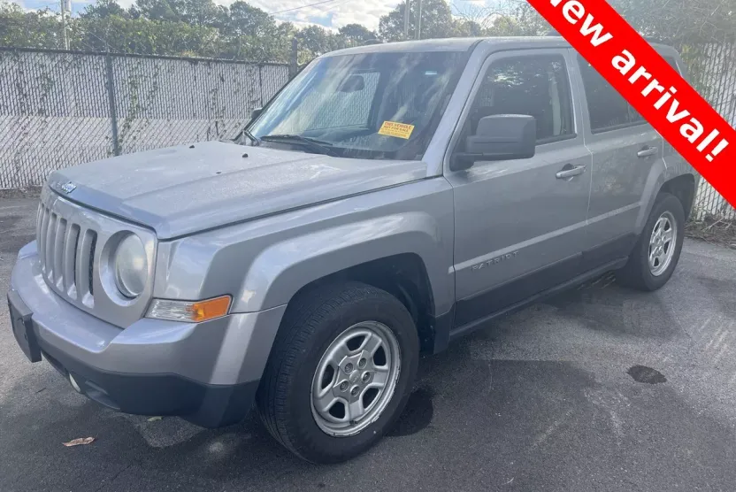2014 Jeep Patriot Sport photo 1