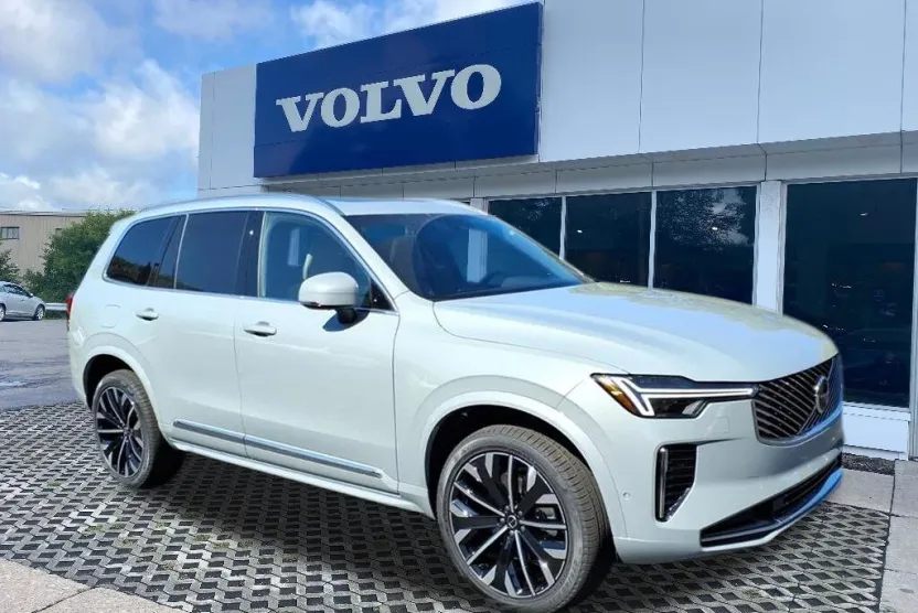 2026 Volvo XC90 Plus photo 1