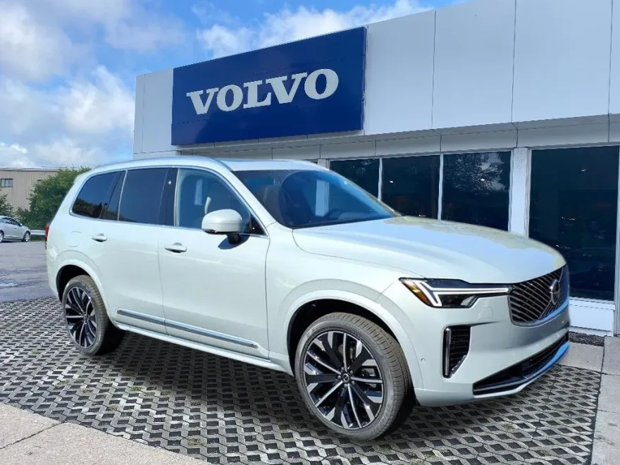 2026 Volvo XC90 Plus photo 1
