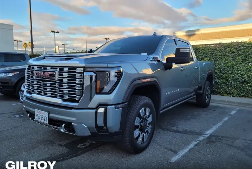 2024 Gmc Sierra 2500 HD Denali photo 1