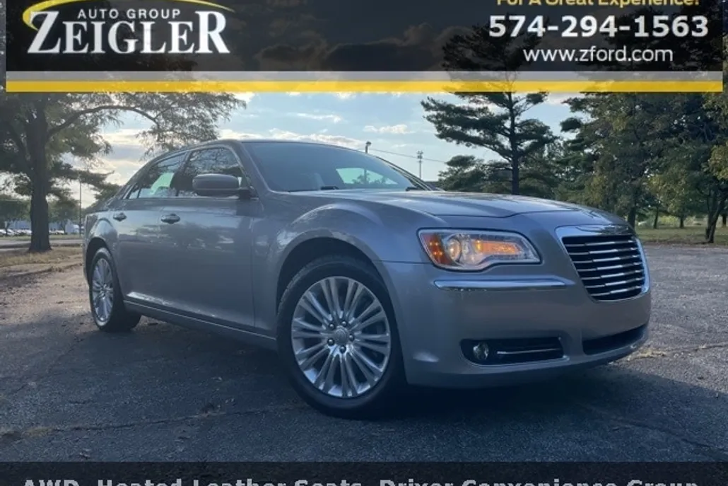 2014 Chrysler 300 Base photo 1