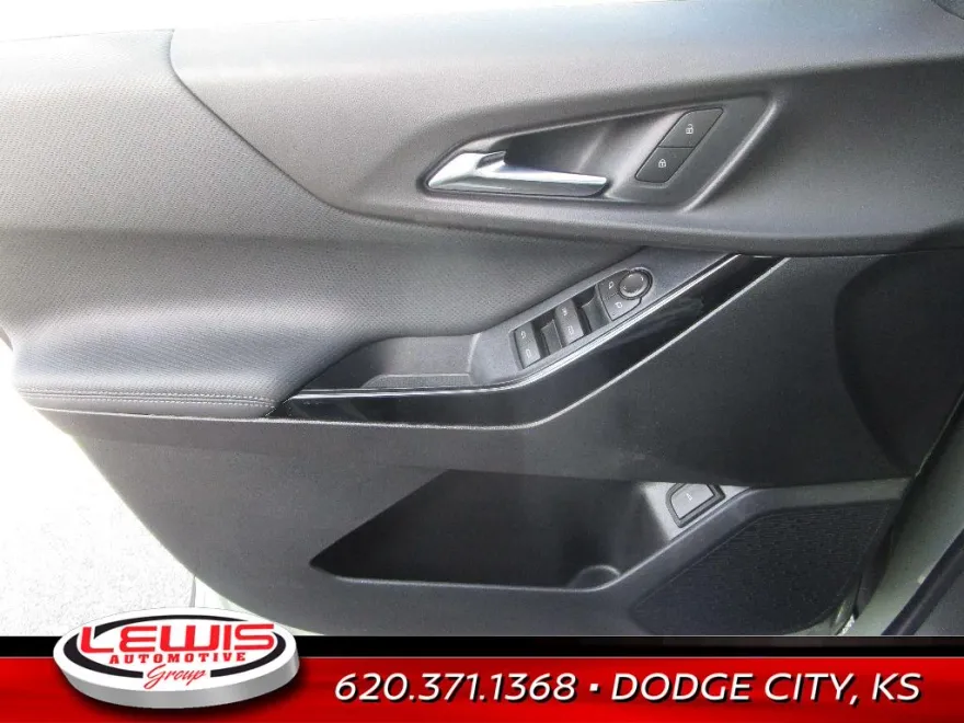 2026 Chevrolet Equinox LT photo 1