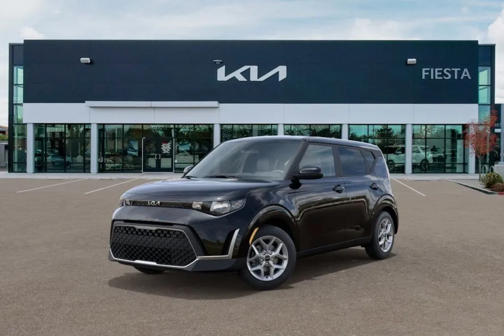 2025 Kia Soul S photo 1