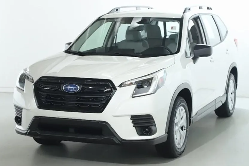 2023 Subaru Forester Base photo 1