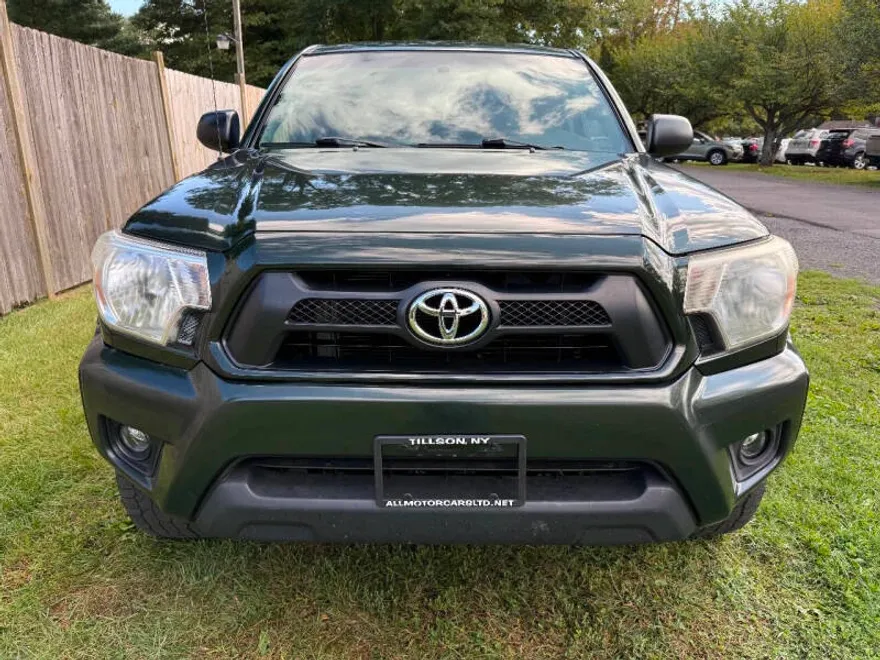 2013 Toyota Tacoma V6 4x4 photo 1