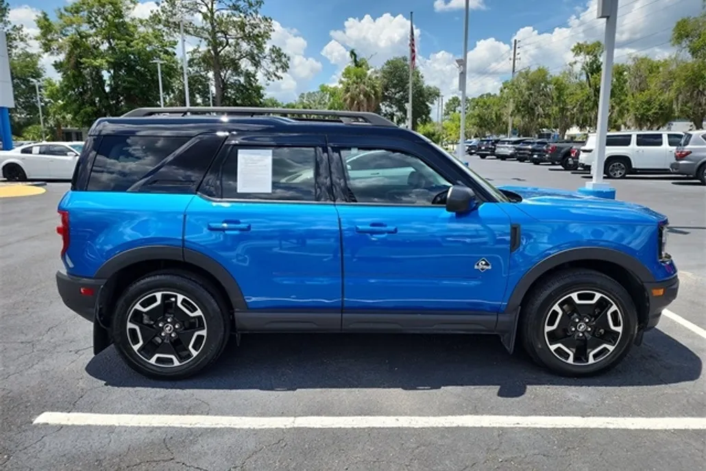 2022 Ford Bronco Sport Outer Banks photo 1