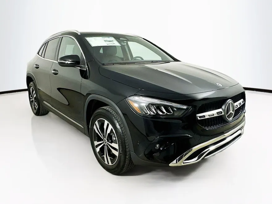 2025 Mercedes Benz GLA 250 4MATIC photo 1
