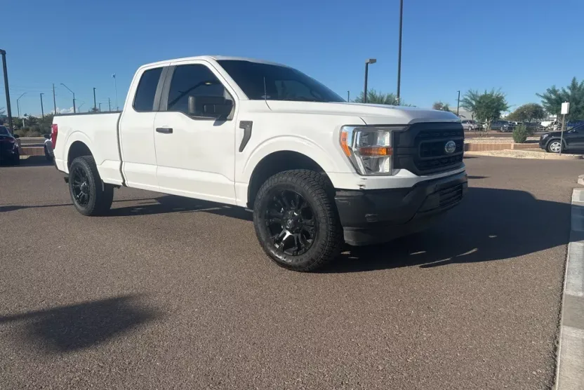 2021 Ford F-150 XL photo 1