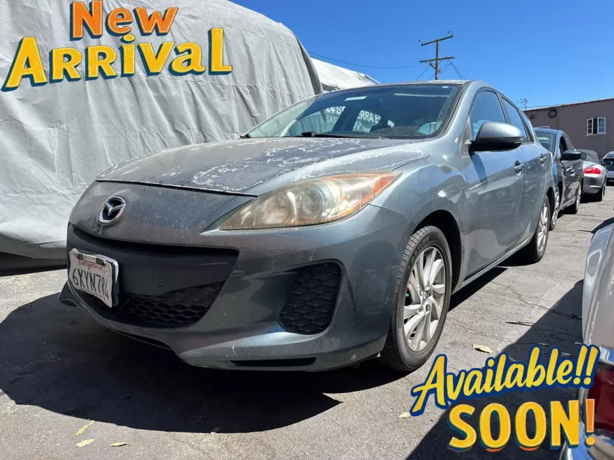 2012 Mazda Mazda3 Touring photo 1