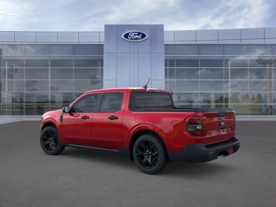 2025 Ford Maverick XLT photo 1