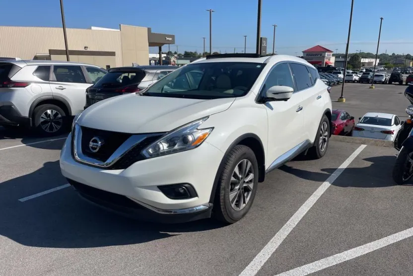 2017 Nissan Murano SL photo 1