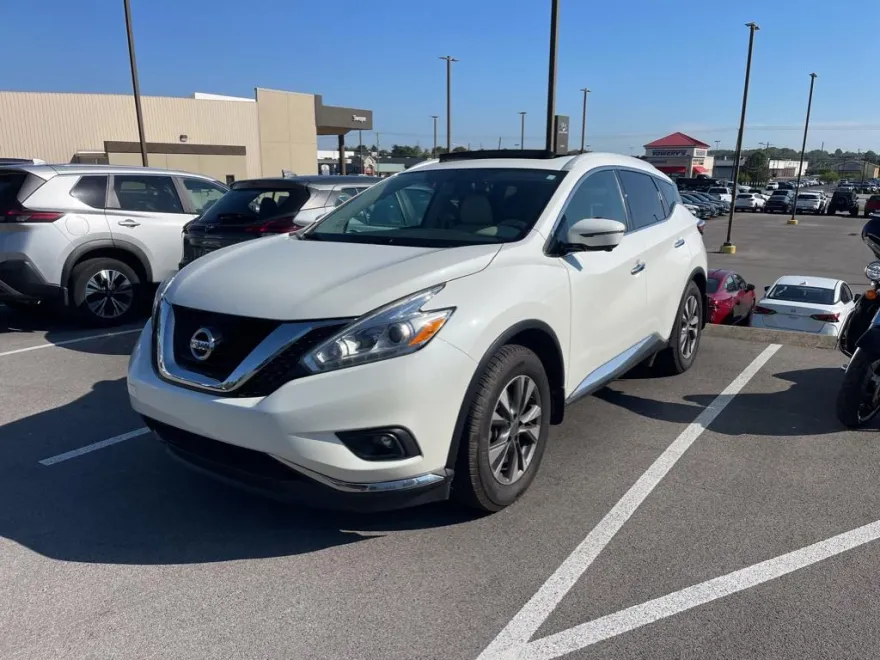2017 Nissan Murano SL photo 1