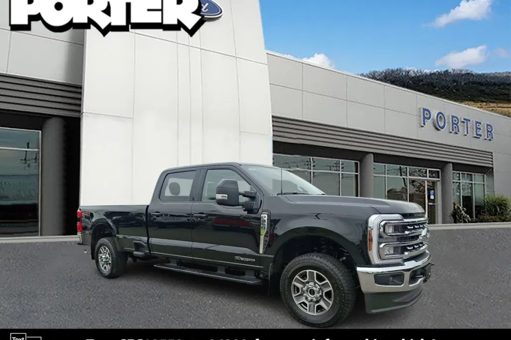 2025 Ford F-350 Lariat photo 1