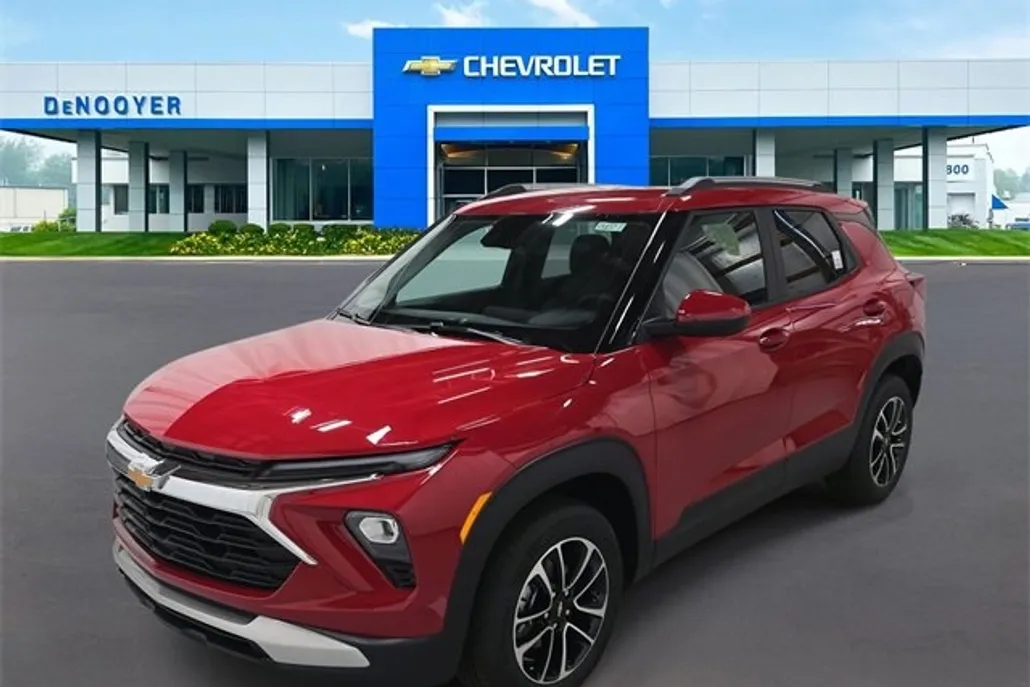 2026 Chevrolet Trailblazer LT photo 1