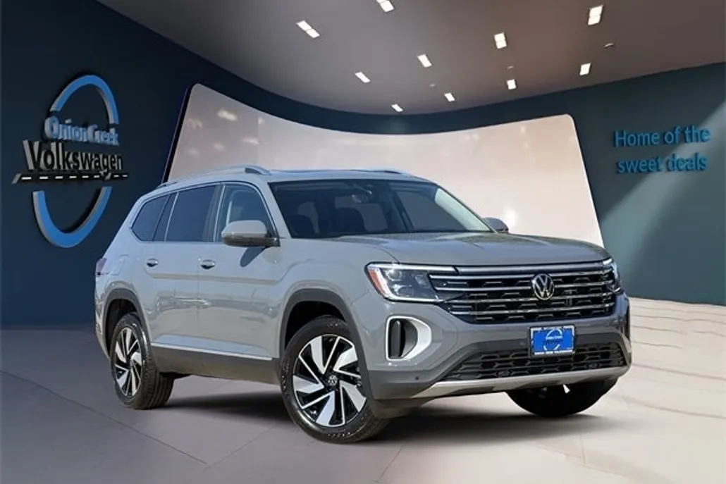 2025 Volkswagen Atlas SEL photo 1