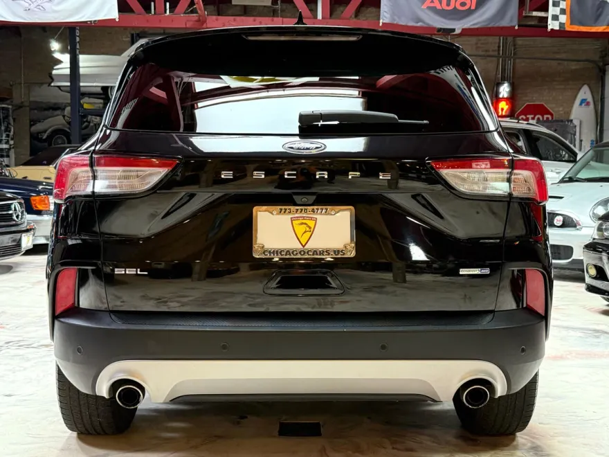 2020 Ford Escape SEL photo 1