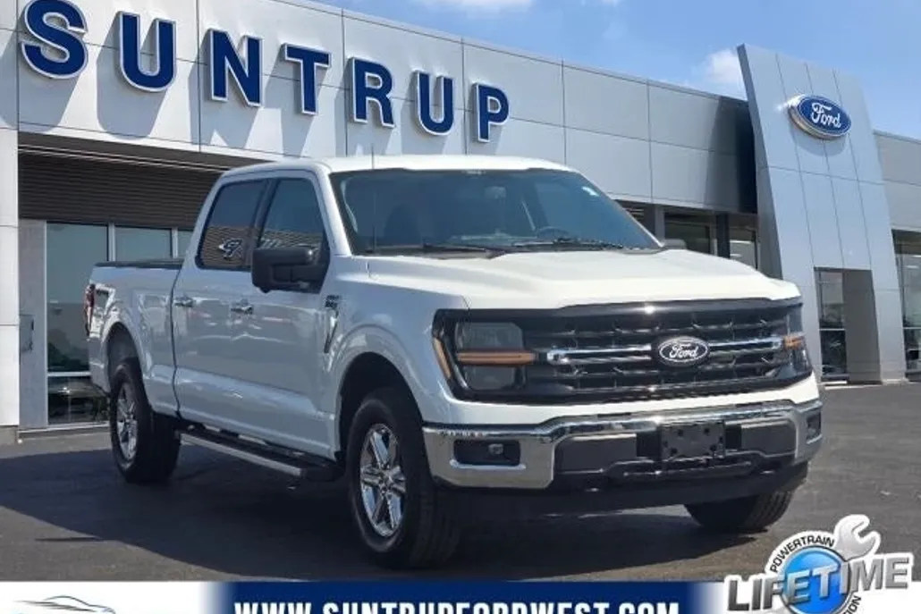 2024 Ford F-150 XLT photo 1