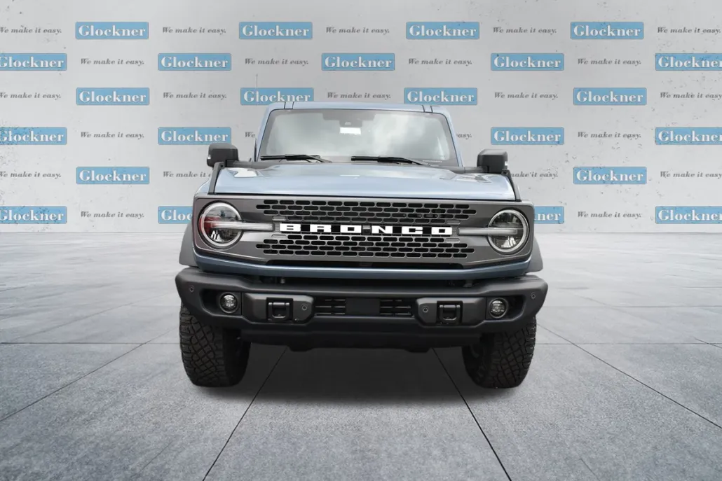 2025 Ford Bronco Badlands photo 1