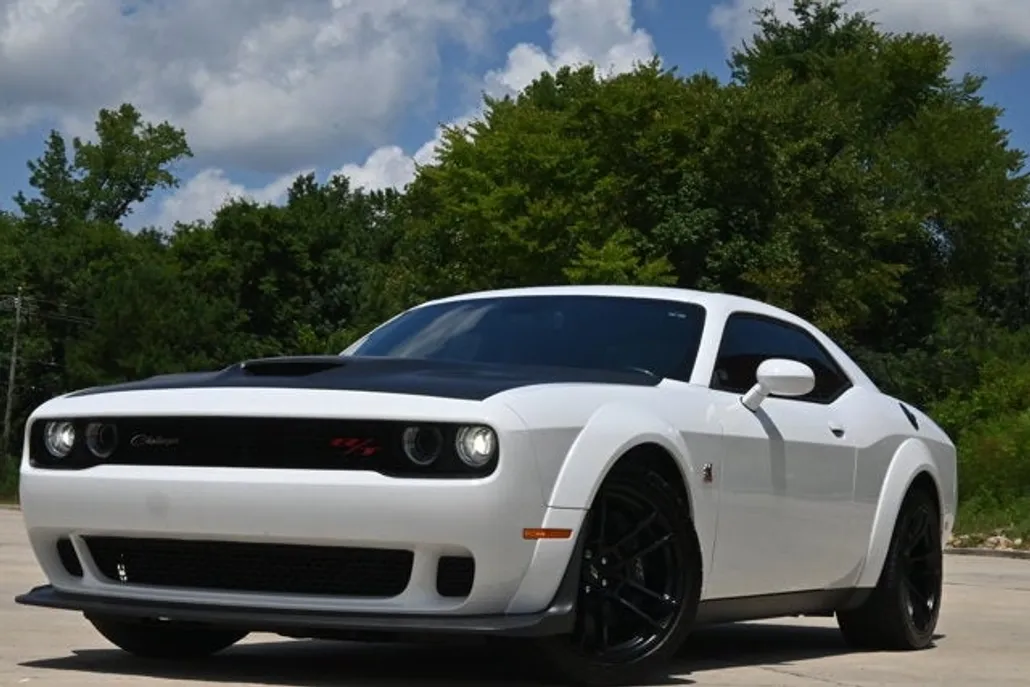 2021 Dodge Challenger R/T Scat Pack Widebody photo 1