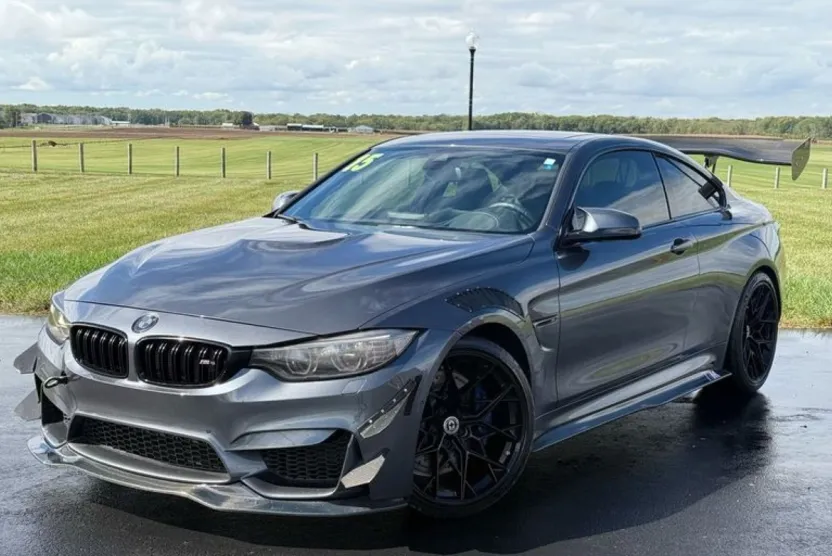 2015 Bmw M4 Coupe photo 1