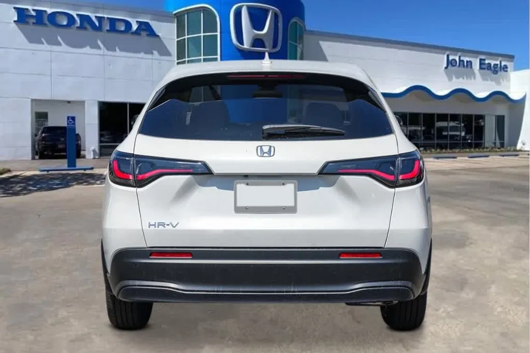 2026 Honda HR-V LX photo 1