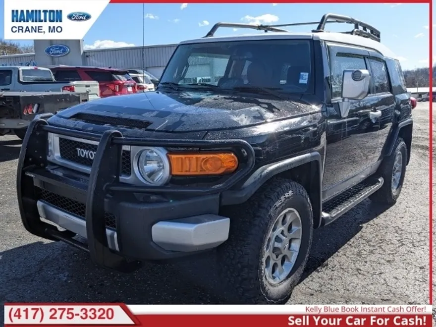 2012 Toyota FJ Cruiser Base photo 1