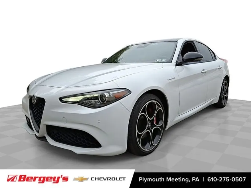 2022 Alfa Romeo Giulia Ti - VELOCE photo 1