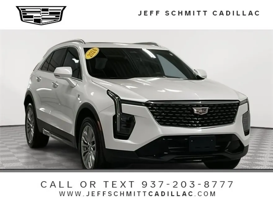 2024 Cadillac XT4 Premium Luxury photo 1