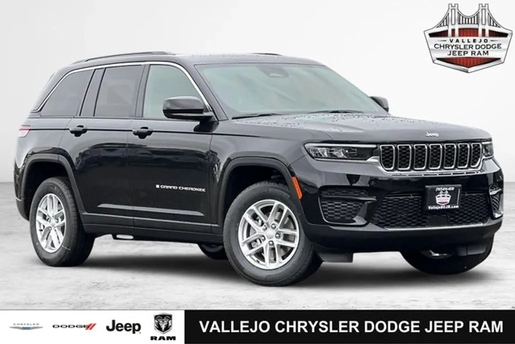 2025 Jeep Grand Cherokee Laredo X photo 1