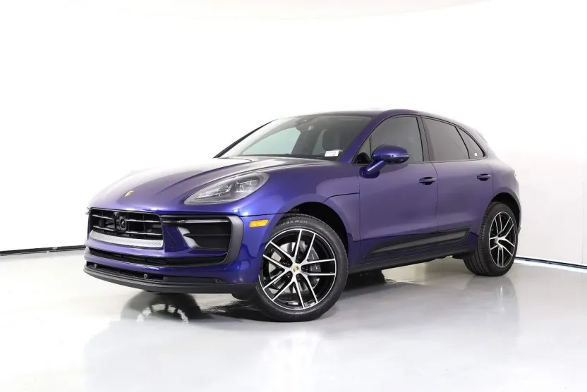 2024 Porsche Macan photo 1