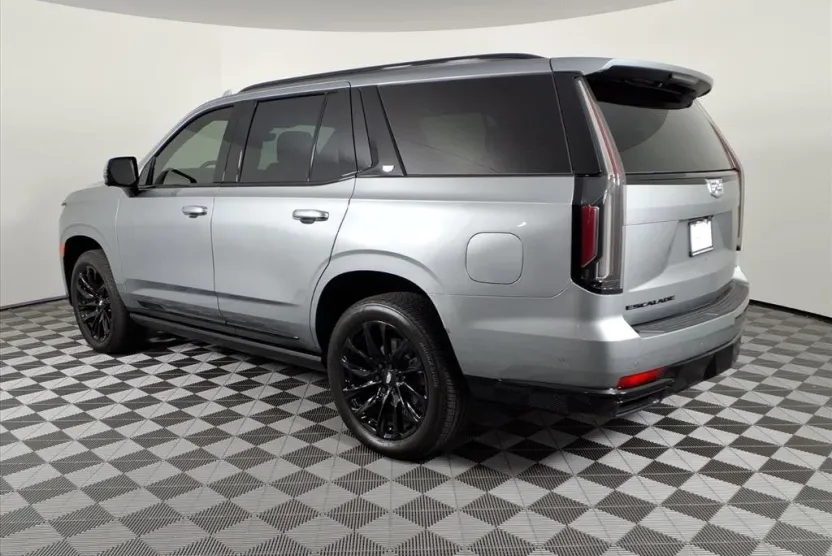 2024 Cadillac Escalade Sport photo 1