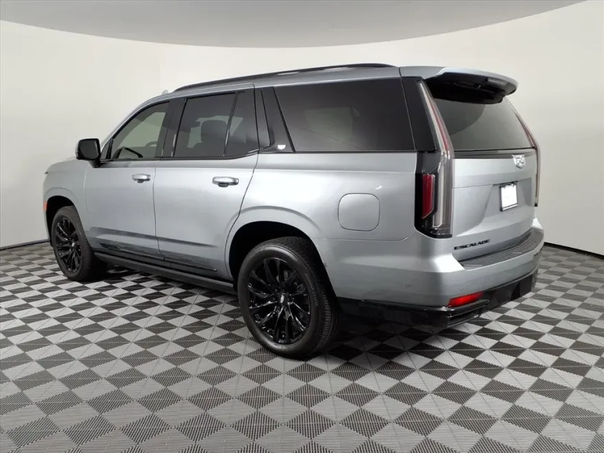 2024 Cadillac Escalade Sport photo 1