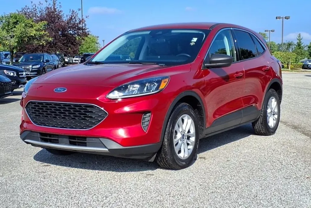 2022 Ford Escape SE photo 1