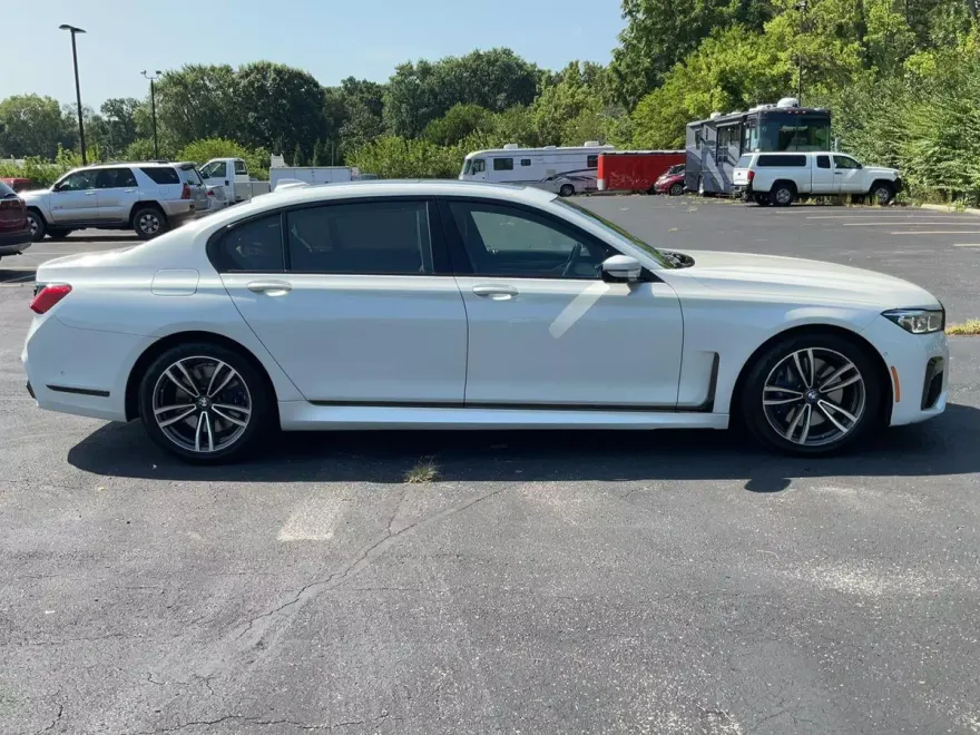 2021 Bmw 750i xDrive photo 1
