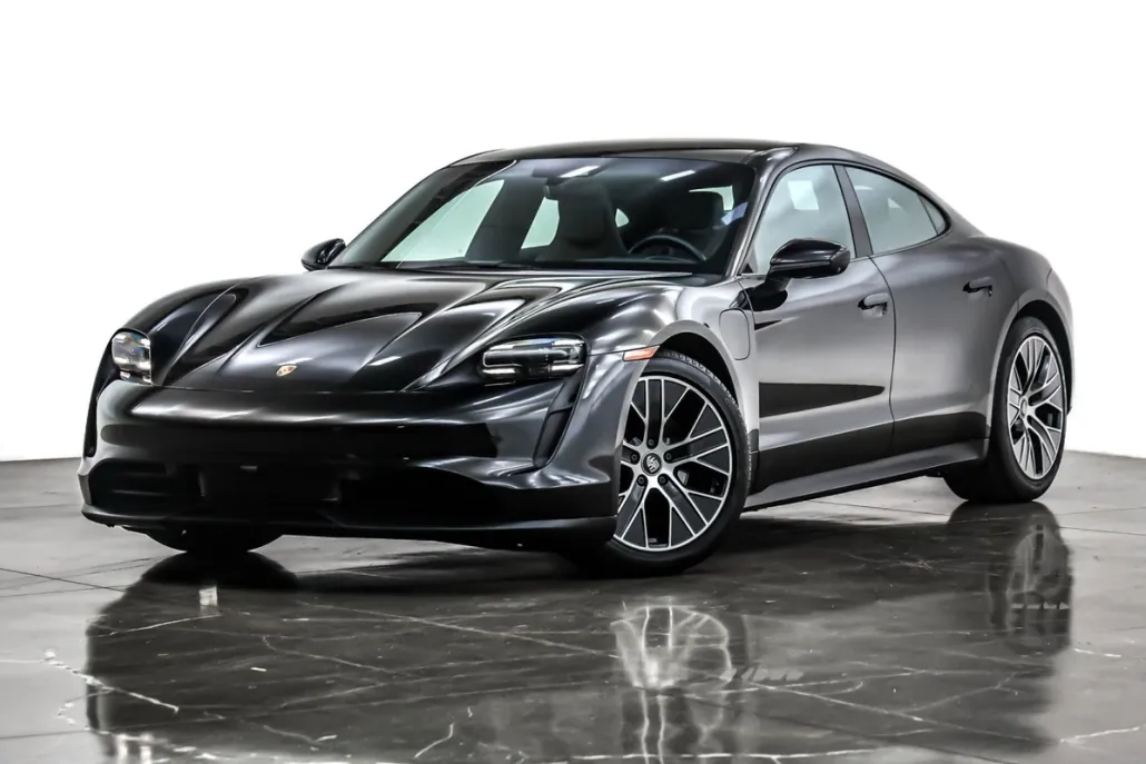 2021 Porsche Taycan photo 1