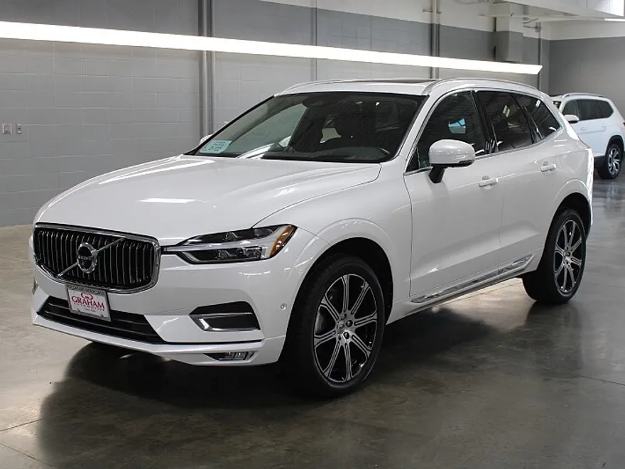 2021 Volvo XC60 Inscription photo 1