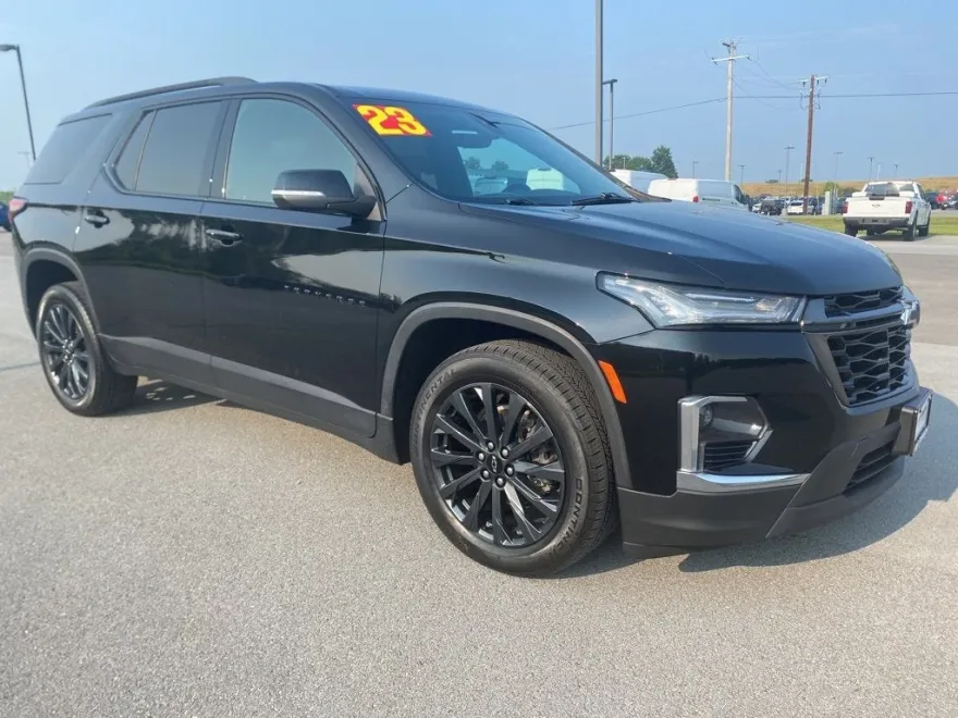 2023 Chevrolet Traverse RS photo 1