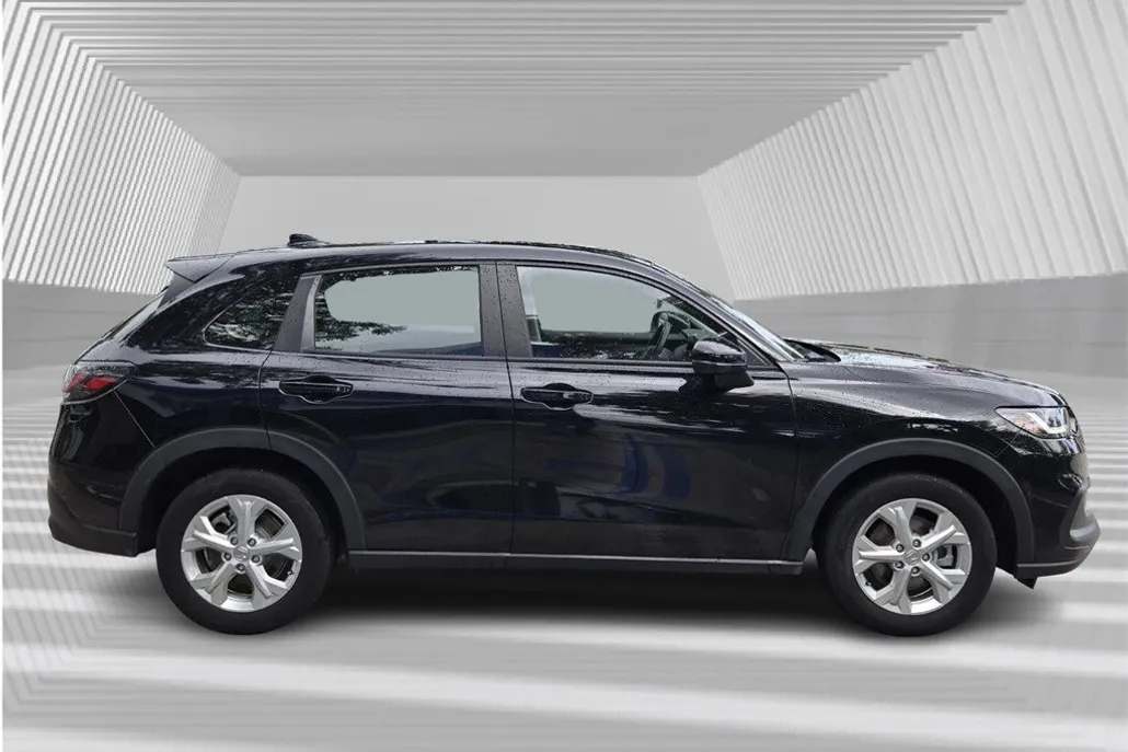 2024 Honda HR-V LX photo 1