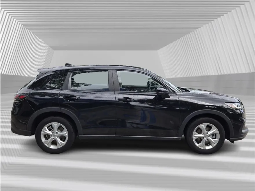 2024 Honda HR-V LX photo 1