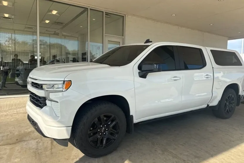 2023 Chevrolet Silverado 1500 RST photo 1