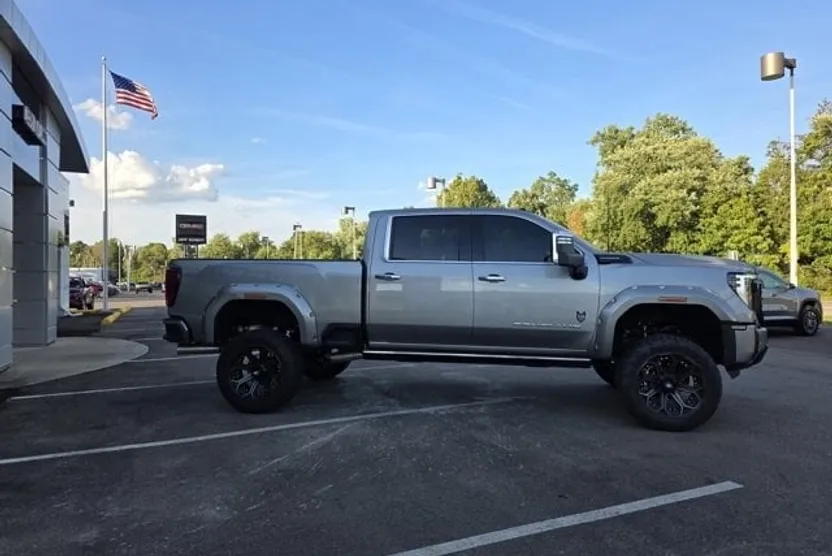 2025 Gmc Sierra 2500 HD Denali Ultimate photo 1