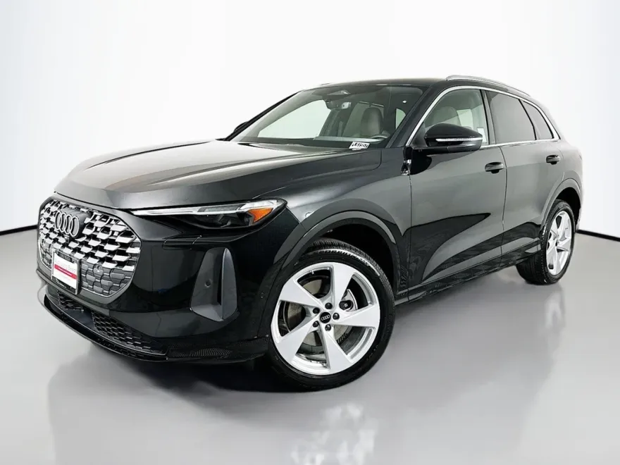 2025 Audi Q5 Premium Plus photo 1
