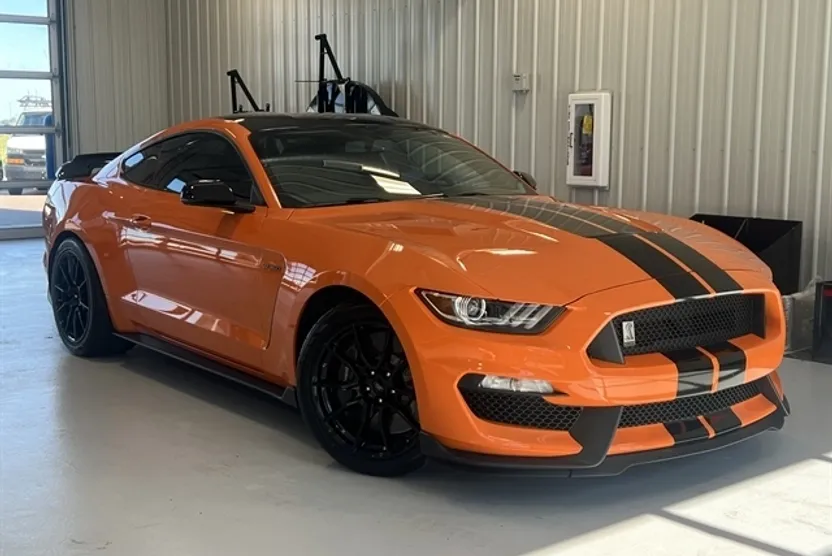 2020 Ford Mustang Shelby GT350 photo 1