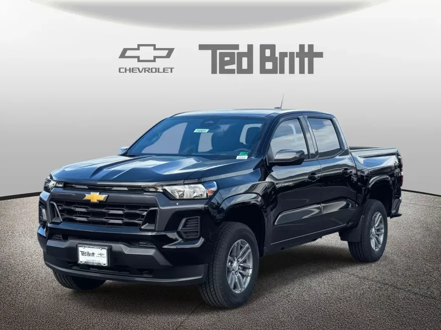 2025 Chevrolet Colorado Work Truck LT photo 1